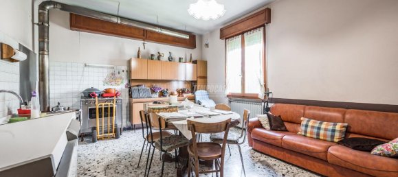 6 rooms House in Serramazzoni, Italy No. 163058 36