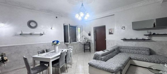 2 bedrooms Apartment in Casandrino, Italy No. 267739 3