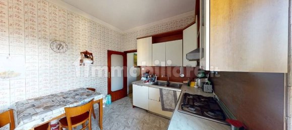 Apartamento de 3 dormitorios en San Giorgio a Cremano, Italy No. 17745 25