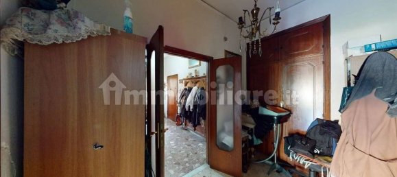 Apartamento de 3 dormitorios en San Giorgio a Cremano, Italy No. 17745 10