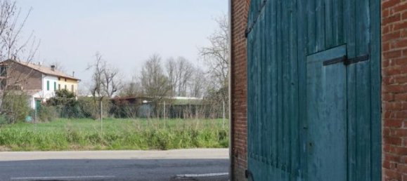 6 rooms Villa in Colorno, Italy No. 235954 4