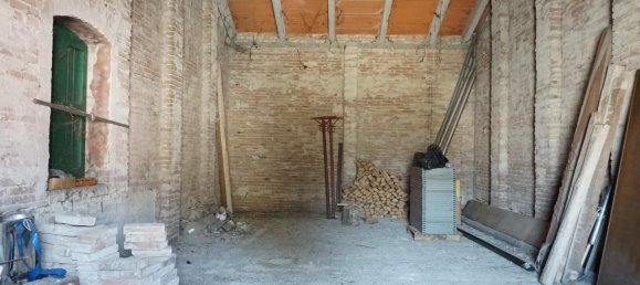 6 rooms Villa in Colorno, Italy No. 235954 2