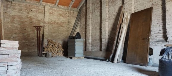 6 rooms Villa in Colorno, Italy No. 235954 8