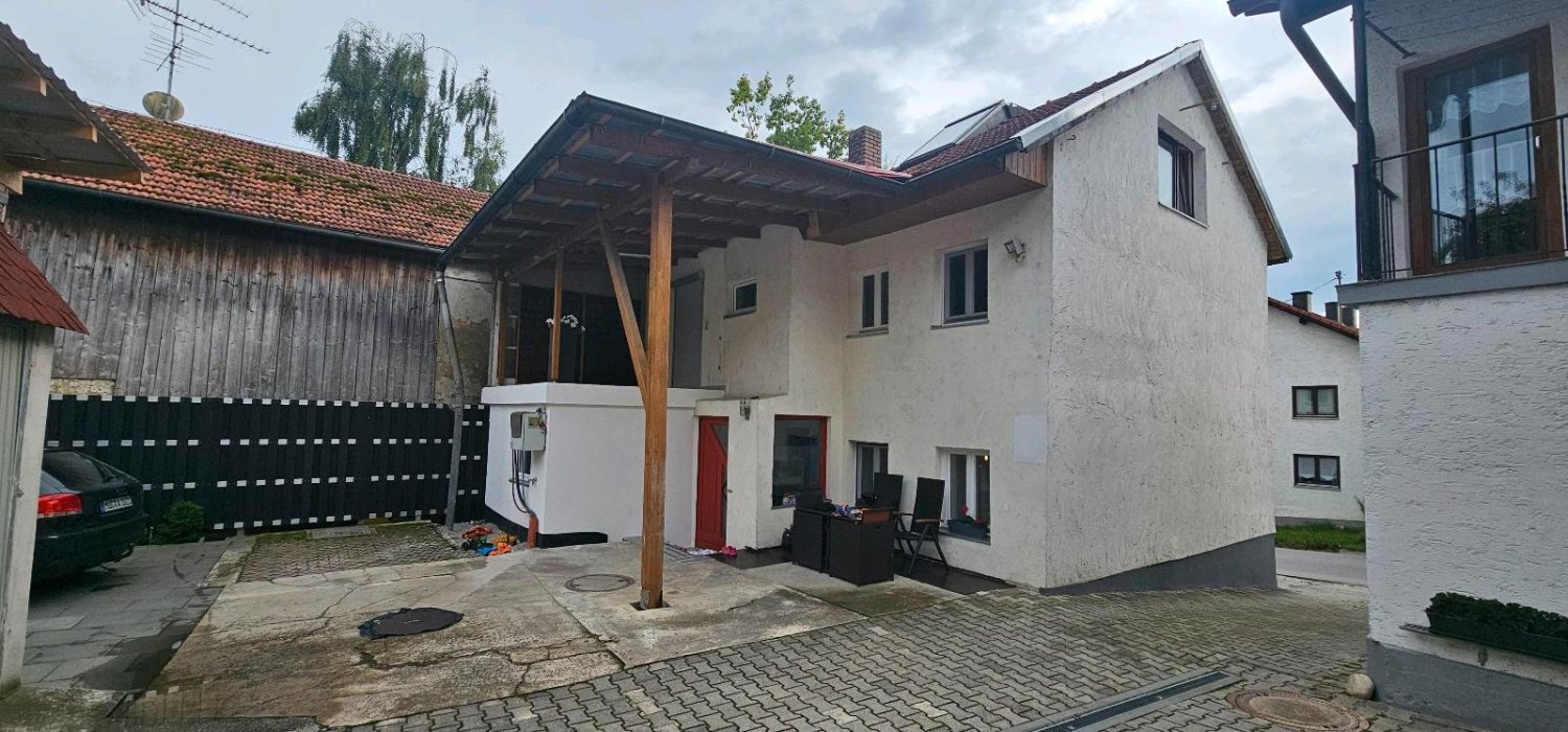 4 bedrooms House in Erding, Germany No. 236195