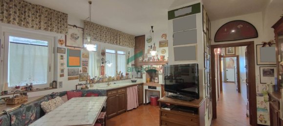 2 Schlafzimmer Wohnung in Bari, Italy, Nr. 77890 12