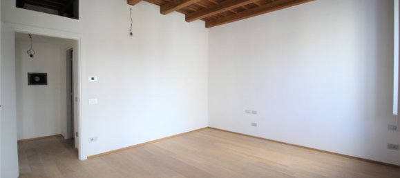 2-salle Bureau à Milan, Italy No. 241815 2