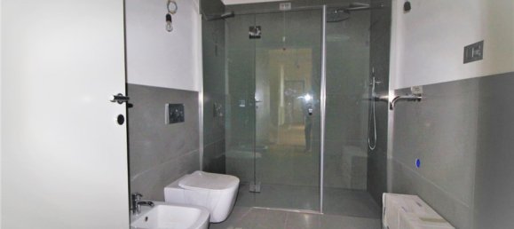 2-salle Bureau à Milan, Italy No. 241815 8