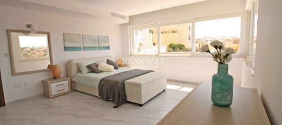 4 bedrooms Apartment in San Gwann, Malta No. 4522 8