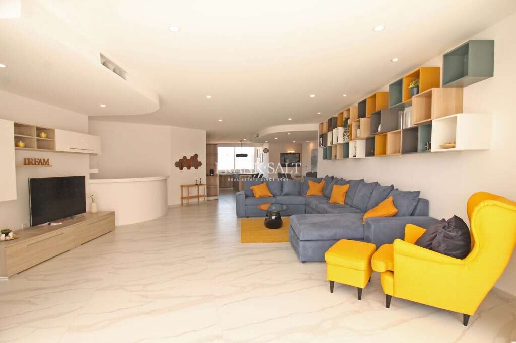 4 bedrooms Apartment in San Gwann, Malta No. 4522