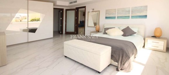 4 bedrooms Apartment in San Gwann, Malta No. 4522 5
