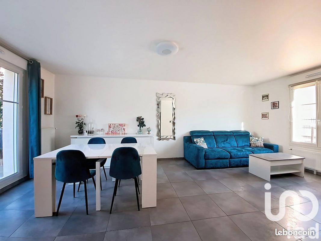 4 bedrooms House in Morangis, France No. 325389