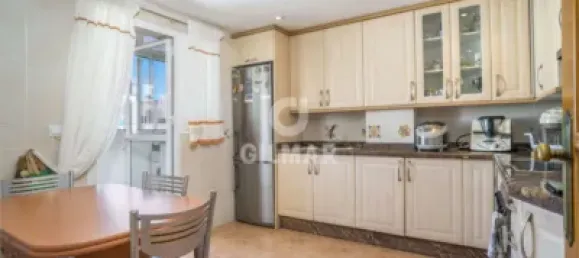 3 bedrooms Penthouse in Estepona, Spain No. 18972 2