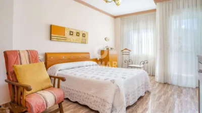 3 bedrooms Penthouse in Estepona, Spain No. 18972