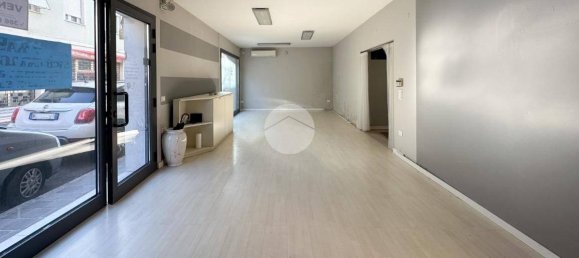 2-Zimmer Gewerbliche Immobilie in Asola, Italy, Nr. 142135 5