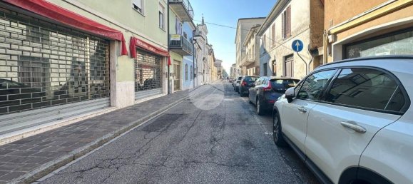 2-Zimmer Gewerbliche Immobilie in Asola, Italy, Nr. 142135 10