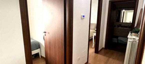 Квартира с 4 комнатами в Бриндизи, Италия № 109395 8