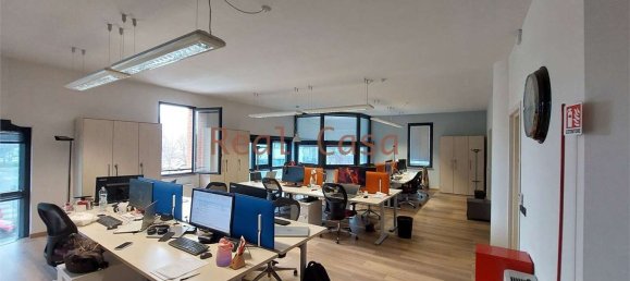 Büro in Modena, Italy 135m², Nr. 330601 24