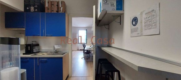 Büro in Modena, Italy 135m², Nr. 330601 8