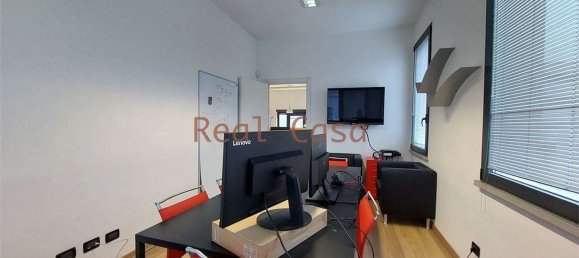 Büro in Modena, Italy 135m², Nr. 330601 13