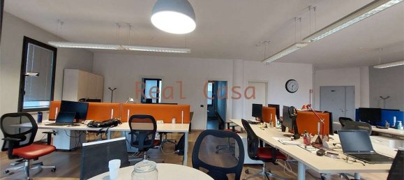 Büro in Modena, Italy 135m², Nr. 330601 33