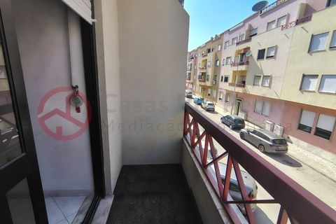 3 bedrooms Apartment in Moita, Portugal No. 224095