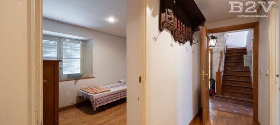 9 bedrooms House in Madrid, Spain No. 155075 12