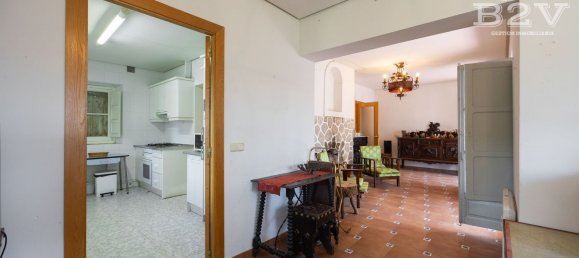 9 bedrooms House in Madrid, Spain No. 155075 6