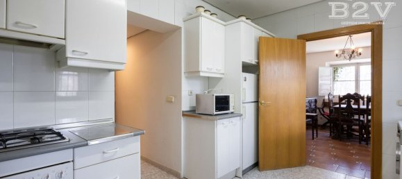 9 bedrooms House in Madrid, Spain No. 155075 2