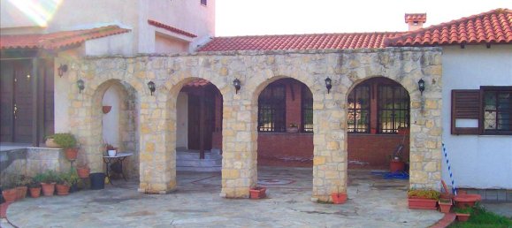 Вилла с 9 спальнями в Полийирос, Греция № 7619 2