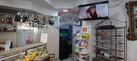 2-salle Propriété commerciale à Rome, Italy No. 309124 5