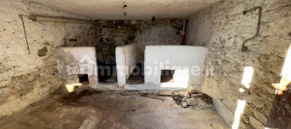 2 bedrooms House in Buglio in Monte, Italy No. 81412 14