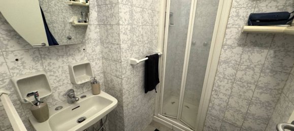 5-salle Appartement à Opera, Italy No. 6958 23