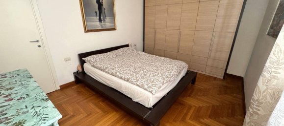 5-salle Appartement à Opera, Italy No. 6958 25