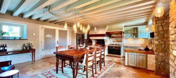 5 bedrooms Villa in Udine, Italy No. 333025 6