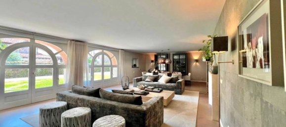 5 bedrooms Villa in Udine, Italy No. 333025 8