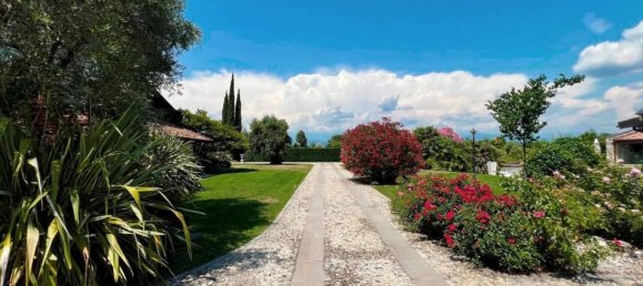 5 bedrooms Villa in Udine, Italy No. 333025 29