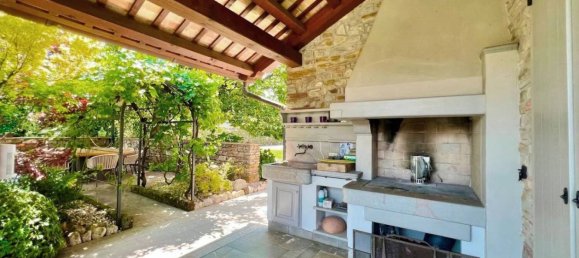 5 bedrooms Villa in Udine, Italy No. 333025 10