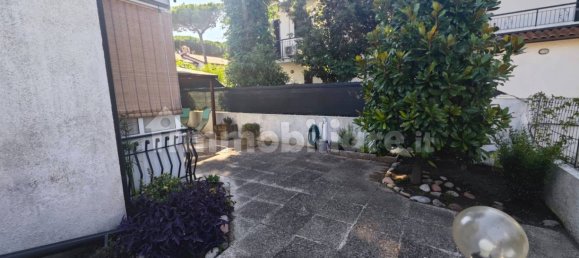 1 bedroom Apartment in Comacchio, Italy No. 273154 3