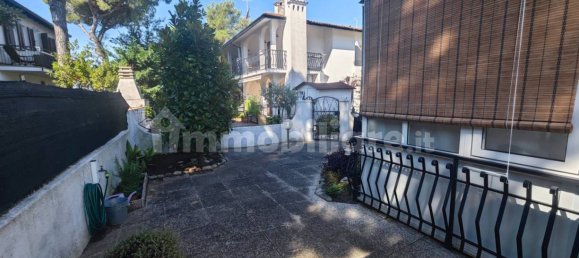 1 bedroom Apartment in Comacchio, Italy No. 273154 6