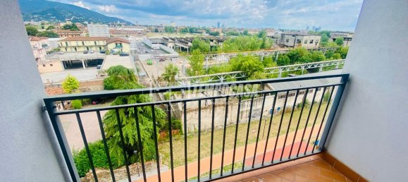 Studio in Brescia, Italy, Nr. 3118 8