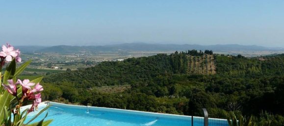 Studio in Suvereto, Italy No. 1563 2