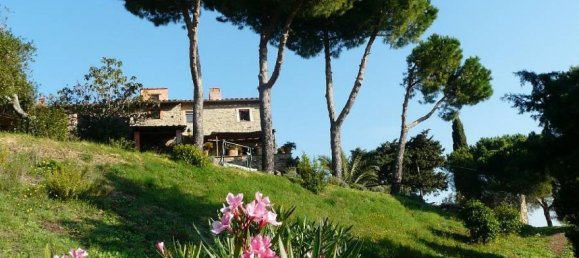 Studio in Suvereto, Italy No. 1563 6