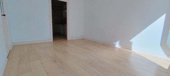 231m² Building in Luynes, France No. 245202 5