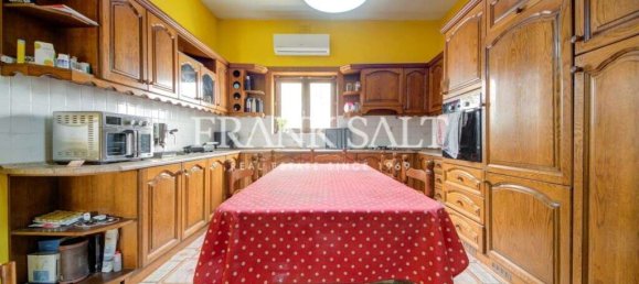 6 bedrooms House in Nadur, Malta No. 8 17