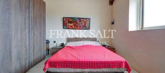 6 bedrooms House in Nadur, Malta No. 8 12