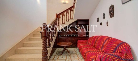 6 bedrooms House in Nadur, Malta No. 8 6