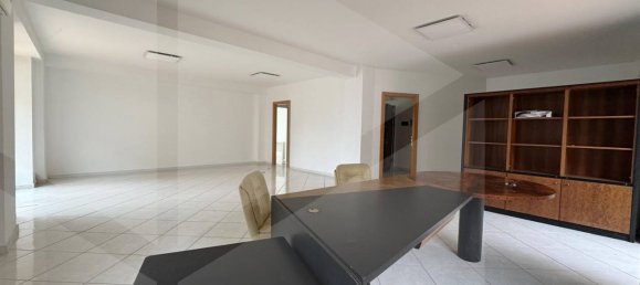 Escritório de 2 divisões em Vasto, Italy N.º 228973 9