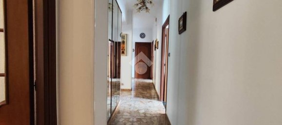 3 bedrooms Apartment in Genoa, Italy No. 11733 2