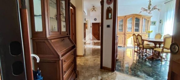 3 bedrooms Apartment in Genoa, Italy No. 11733 7