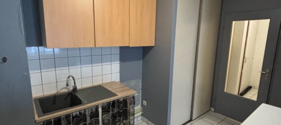 Apartamento de 1 dormitorio en Reims, France No. 153181 3